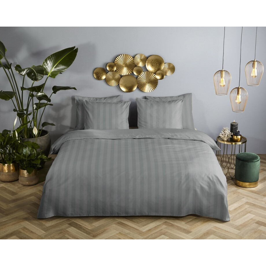 Descanso dekbedovertrek rustige satijnstreep - 1 persoons 140x200/220 cm - Grijs - 100% Katoen satijn Descanso dekbedovertrek rustige satijnstreep - 1 persoons 140x200/220 cm - Grijs - 100% Katoen satijn afbeelding 1