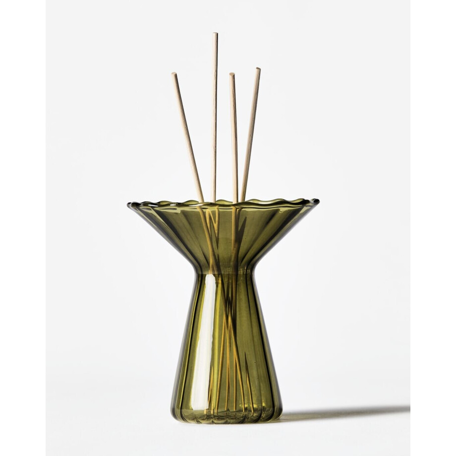 HEMA HEMA Vaas ⌀5.7x10.8cm Zwier Glas Ribbel Groen (groen) HEMA HEMA Vaas ⌀5.7x10.8cm Zwier Glas Ribbel Groen (groen) afbeelding 1