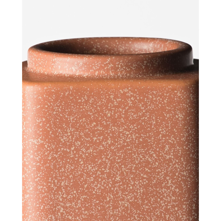 HEMA HEMA Vaas ⌀9x28.5cm Kub Keramiek Oranje (oranje) HEMA HEMA Vaas ⌀9x28.5cm Kub Keramiek Oranje (oranje) afbeelding 1