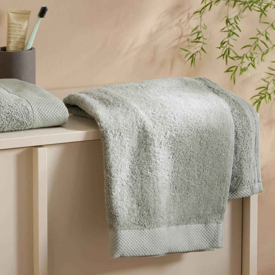 NOUS Living handdoek lichtgroen (100x50 cm) afbeelding 