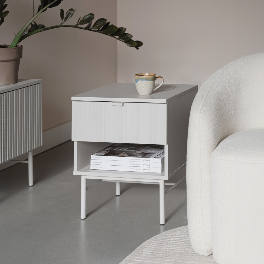 ZILT Bijzettafel / Nachtkastje 'Shanin' Met 1 lade, kleur Beige afbeelding 