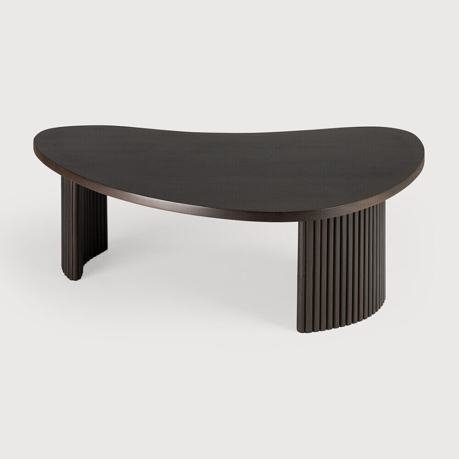 Ethnicraft Organische Salontafel 'Boomerang' Gevernist Mahoniehout, 90 x 61cm, kleur Donkerbruin afbeelding 1
