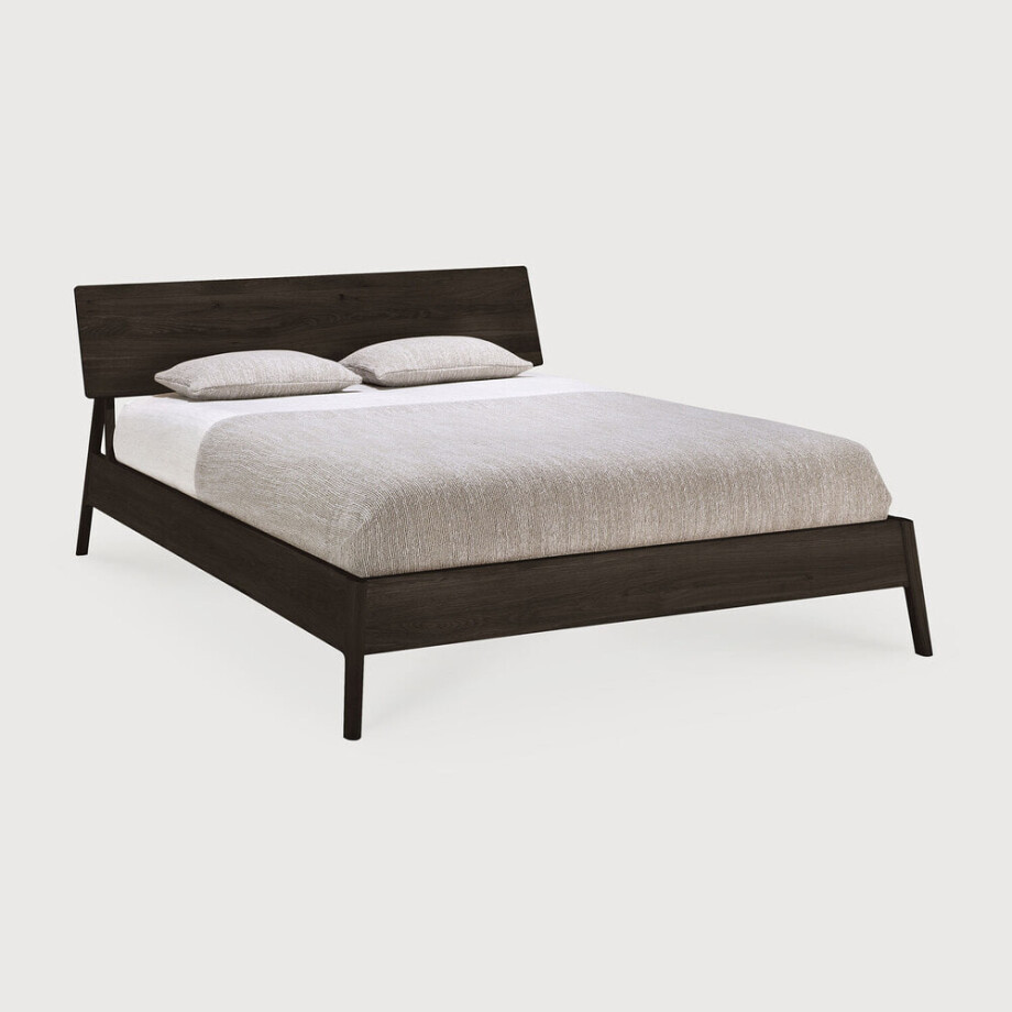 Ethnicraft Bed 'Air' Gevernist Eikenhout, 160 x 200cm, kleur Bruin afbeelding 1