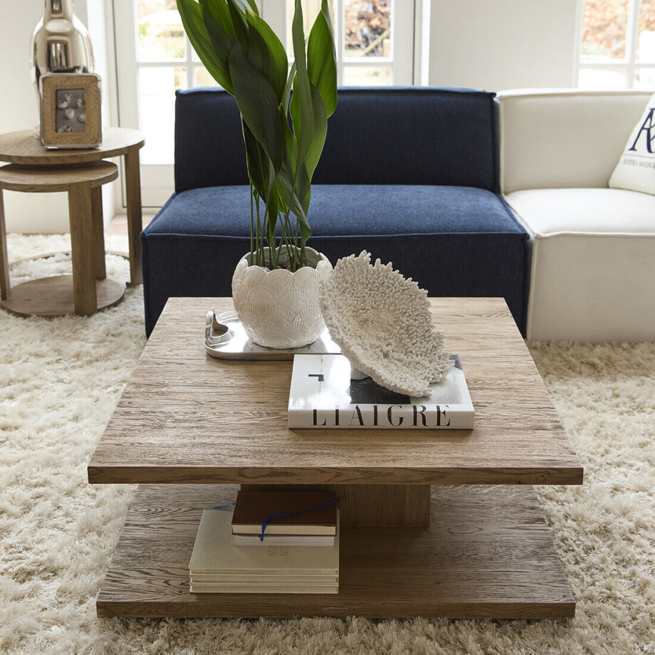 Rivièra Maison Salontafel 'Vermont' Eikenhout, 90 x 90cm Rivièra Maison Salontafel 'Vermont' Eikenhout, 90 x 90cm afbeelding