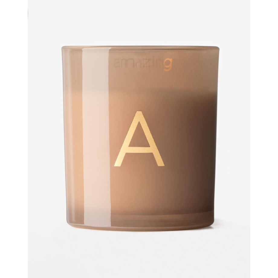 HEMA HEMA Kaars In Glas ⌀8x9cm Letter A (taupe) HEMA HEMA Kaars In Glas ⌀8x9cm Letter A (taupe) afbeelding 1