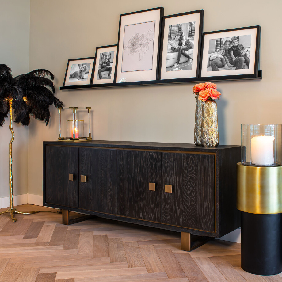 Richmond Dressoir 'Hunter' Eiken, kleur Zwart / Goud, 220cm Richmond Dressoir 'Hunter' Eiken, kleur Zwart / Goud, 220cm afbeelding 1