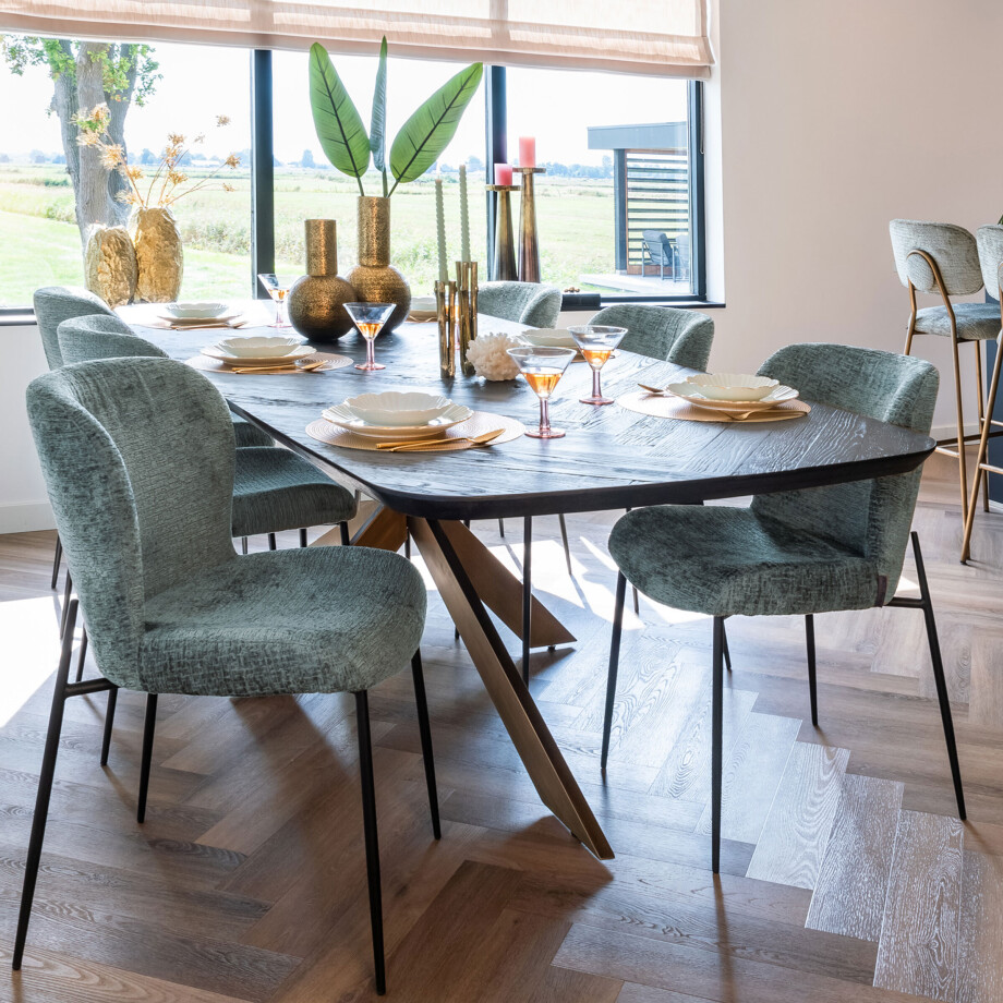 Richmond Eettafel 'Hayley' Eiken, 280 x 110cm Richmond Eettafel 'Hayley' Eiken, 280 x 110cm afbeelding