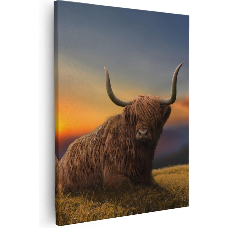 Artaza Canvas Schilderij Schotse Hooglander Koe Op Een Heuvel - 40x50 - Foto Op Canvas - Canvas Print Artaza Canvas Schilderij Schotse Hooglander Koe Op Een Heuvel - 40x50 - Foto Op Canvas - Canvas Print afbeelding 1