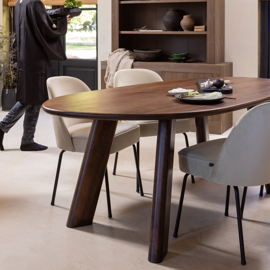 WOOOD Organische Eettafel 'Roundly' Mangohout, 200 x 100cm, kleur Walnoot WOOOD Organische Eettafel 'Roundly' Mangohout, 200 x 100cm, kleur Walnoot afbeelding 1