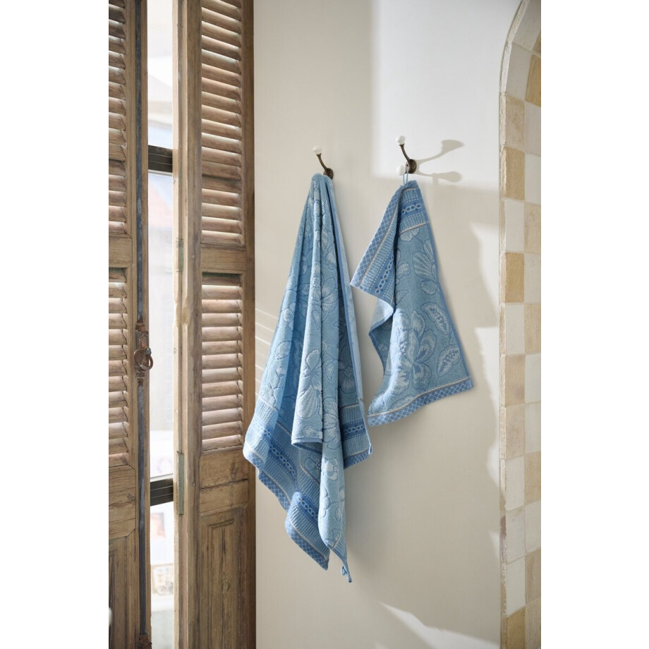 Pip Studio Jasmin Jacquard - Handdoek - Licht blauw - 55 x 100 cm cm afbeelding 1