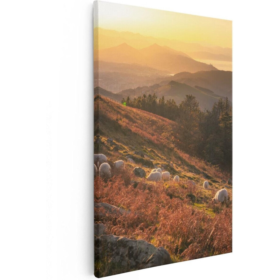 Artaza Canvas Schilderij Schapen in de Bergen  - 80x120 - Groot - Foto Op Canvas - Canvas Print afbeelding 1