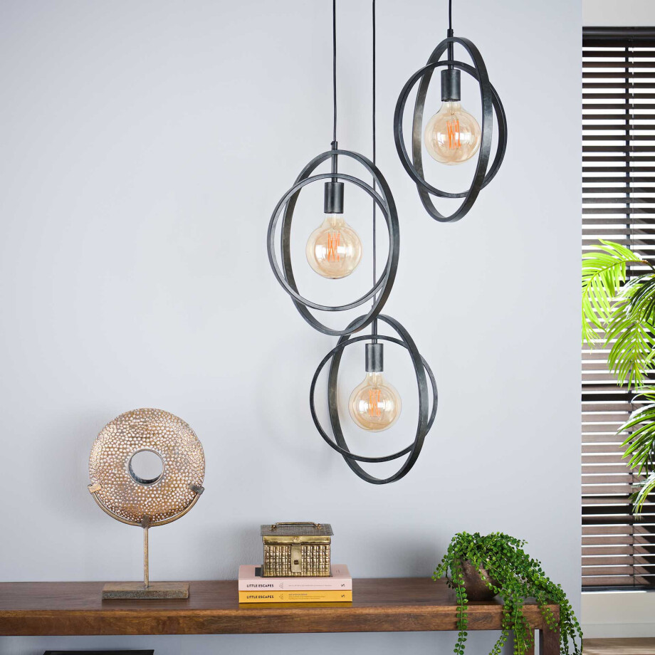Hanglamp 'Tricia' 3-lamps getrapt, kleur Charcoal Hanglamp 'Tricia' 3-lamps getrapt, kleur Charcoal afbeelding 1