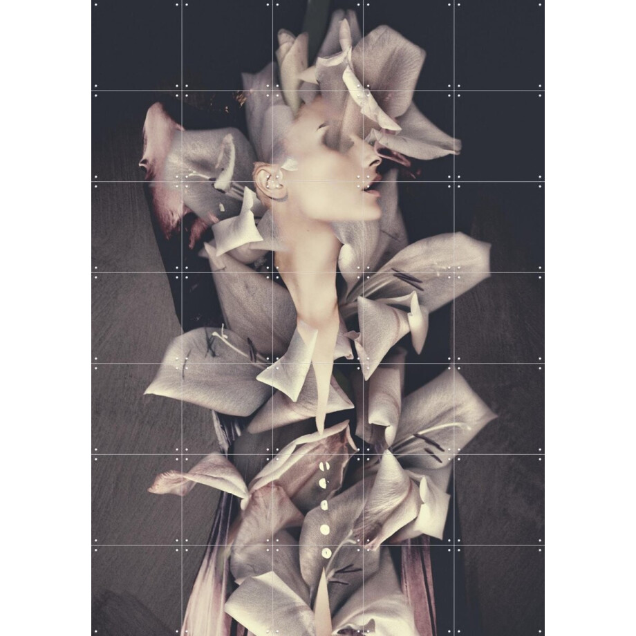 IXXI Amazon, STUDIO HANNAH LEMHOLT - 100 x 140 cm - Gratis ophangtool - Grote wanddecoratie en posters - Fotografie, Gemengde Technieken, Surrealisme afbeelding 1