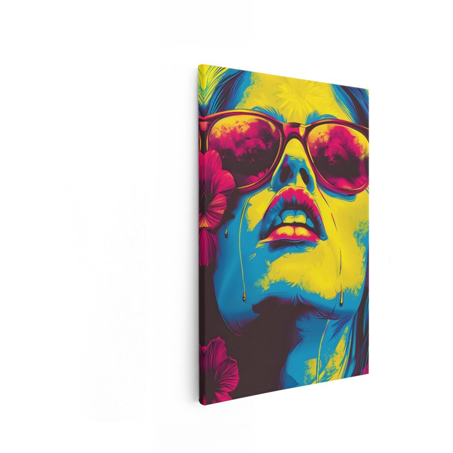 Artaza Canvas Schilderij Vrouw met Zonnebril en Bloemen - Levendige Kleuren - Pop Art Stijl - 60x90 cm - Wanddecoratie Woonkamer - Schilderijen - Muurdecoratie afbeelding 1