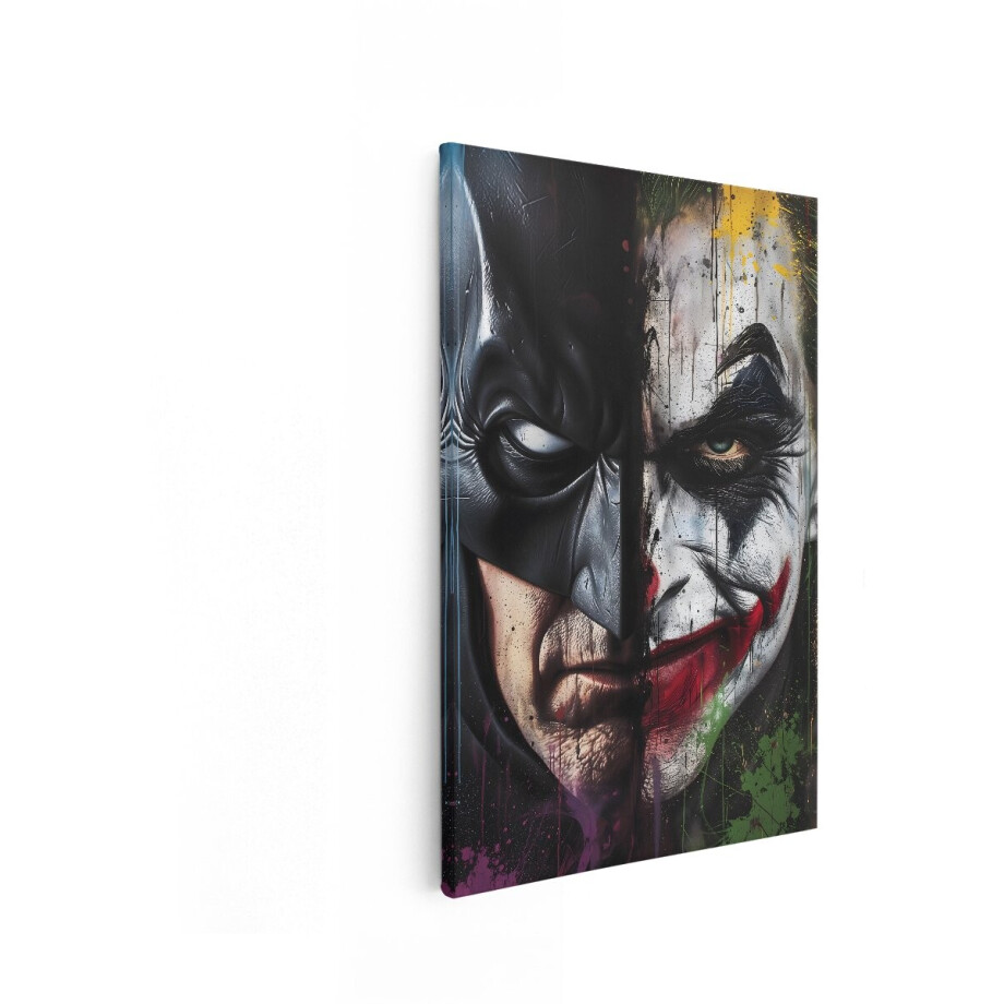 Artaza Canvas Schilderij Iconische Split-Gezicht van Batman en Joker met Verfspatten - 80x120 cm - Groot - Wanddecoratie Woonkamer - Schilderijen - Muurdecoratie afbeelding 1