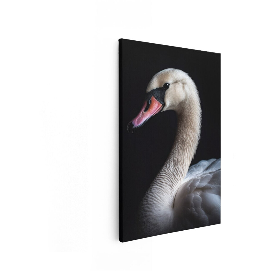 Artaza Canvas Schilderij Prachtige Zwaan met Witte Veren en Zwarte Achtergrond - Close-Up Portret - 60x90 cm - Wanddecoratie Woonkamer - Schilderijen - Muurdecoratie afbeelding 1