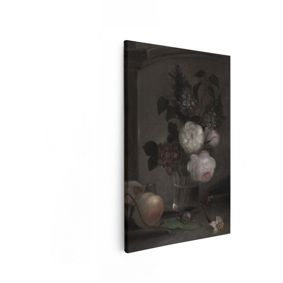 Artaza Canvas Schilderij Klassiek Stilleven met Bloemen - Fruit en een Slak op een Donkere Achtergrond - 60x90 cm - Wanddecoratie Woonkamer - Schilderijen - Muurdecoratie afbeelding 1