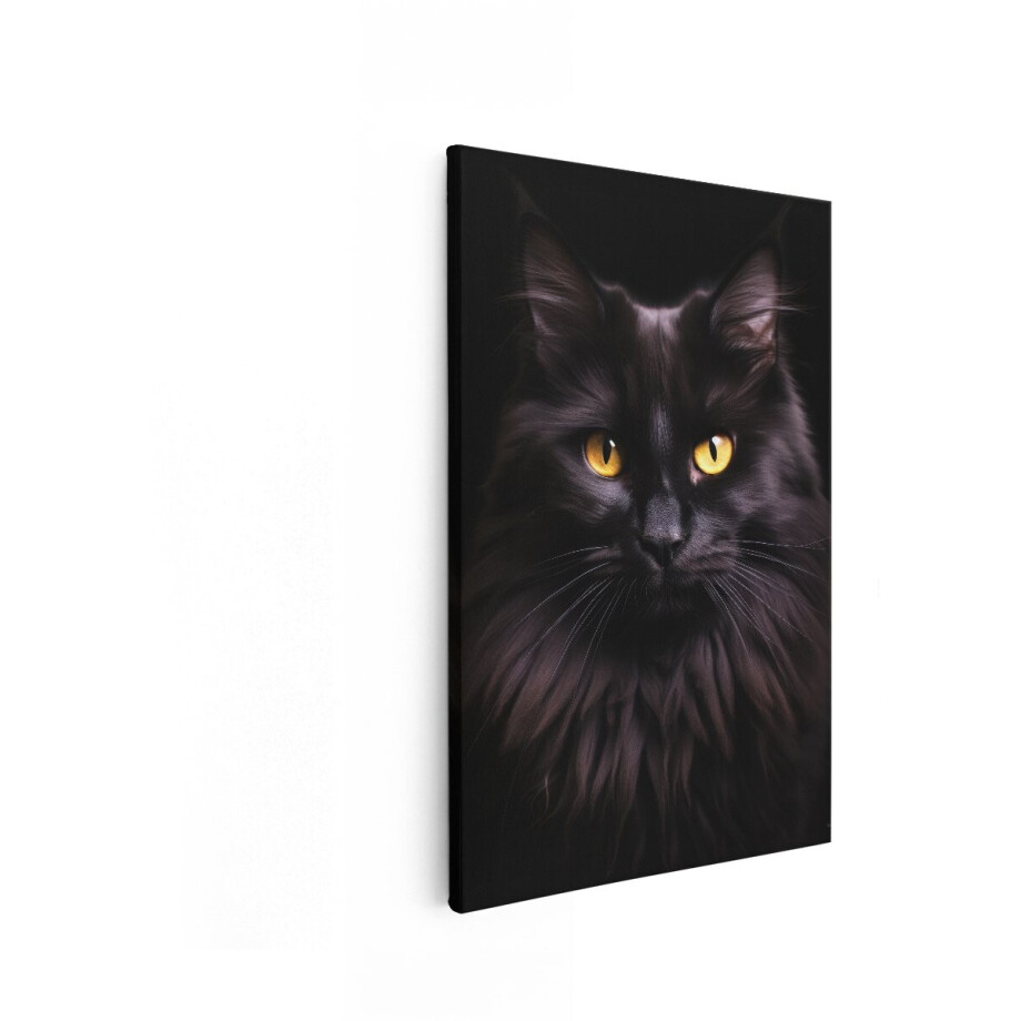 Artaza Canvas Schilderij Portret van een Majestueuze Zwarte Kat met Intense Gele Ogen op een Donkere Achtergrond - 60x90 cm - Wanddecoratie Woonkamer - Schilderijen - Muurdecoratie afbeelding 1