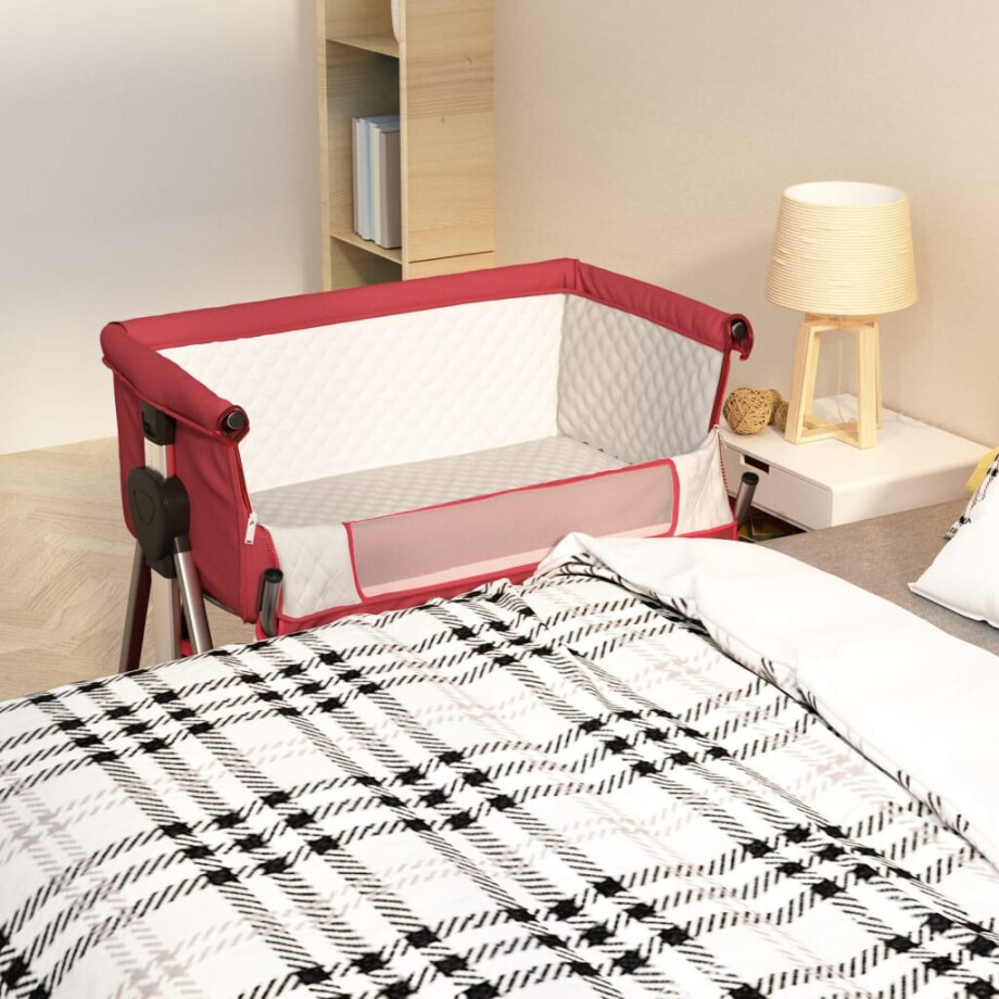 vidaXL Babybox met matras linnen rood vidaXL Babybox met matras linnen rood afbeelding 1