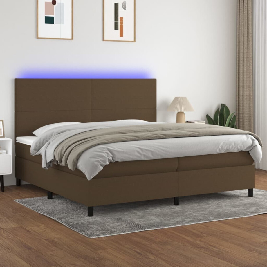 vidaXL Boxspring met matras en LED stof donkerbruin 200x200 cm vidaXL Boxspring met matras en LED stof donkerbruin 200x200 cm afbeelding 1