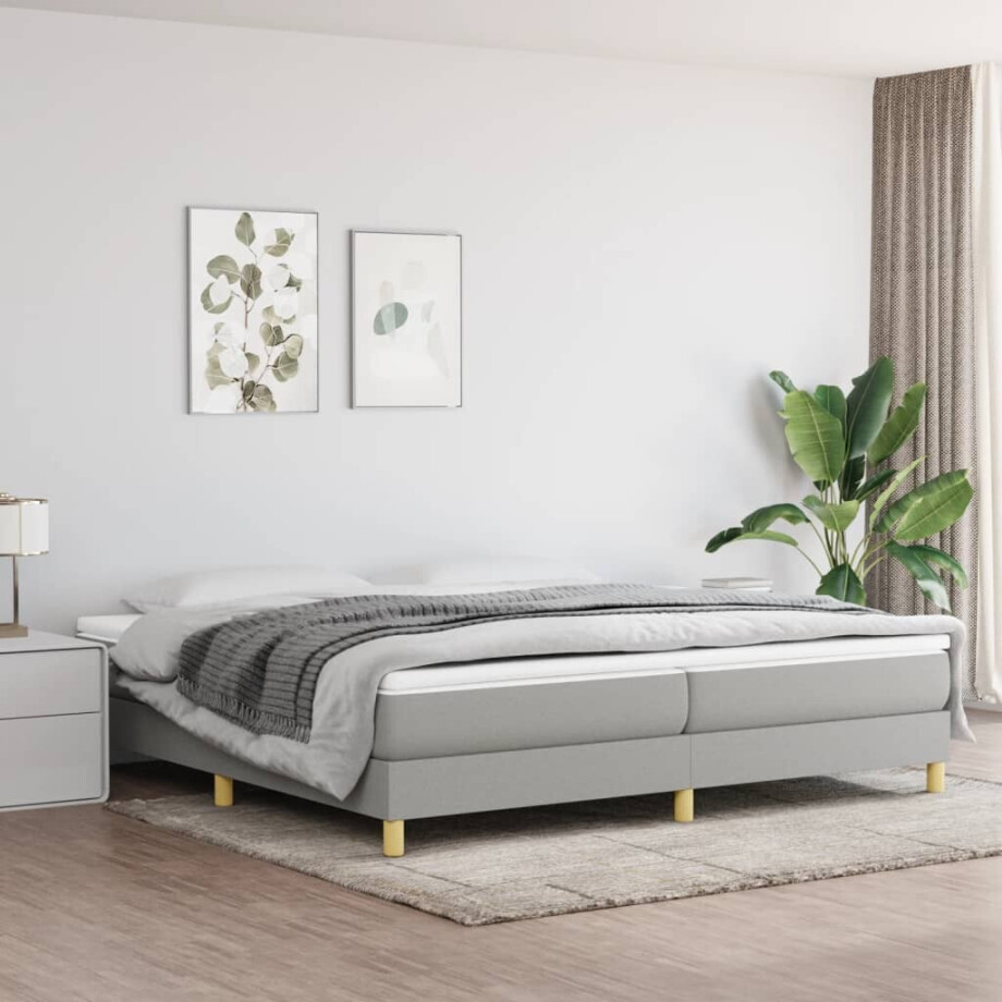 vidaXL Boxspring met matras stof lichtgrijs 200x200 cm vidaXL Boxspring met matras stof lichtgrijs 200x200 cm afbeelding 1