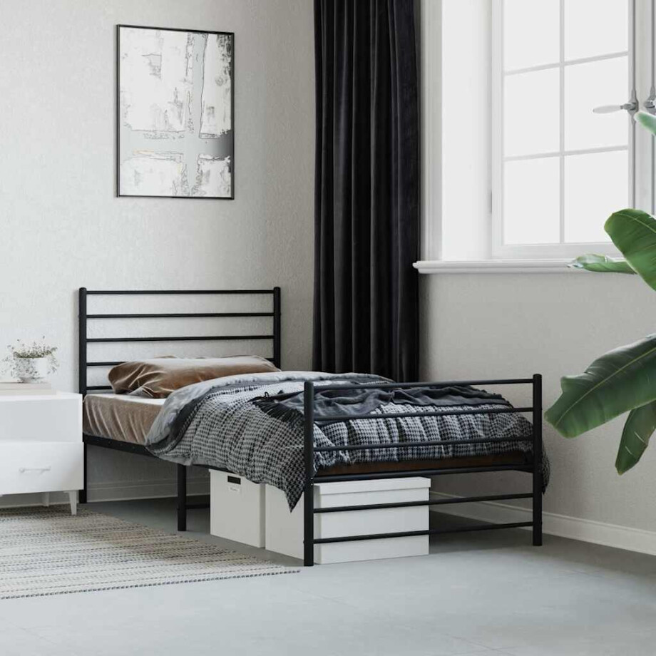 vidaXL Bedframe met hoofd- en voeteneinde metaal zwart 75x190 cm vidaXL Bedframe met hoofd- en voeteneinde metaal zwart 75x190 cm afbeelding 1
