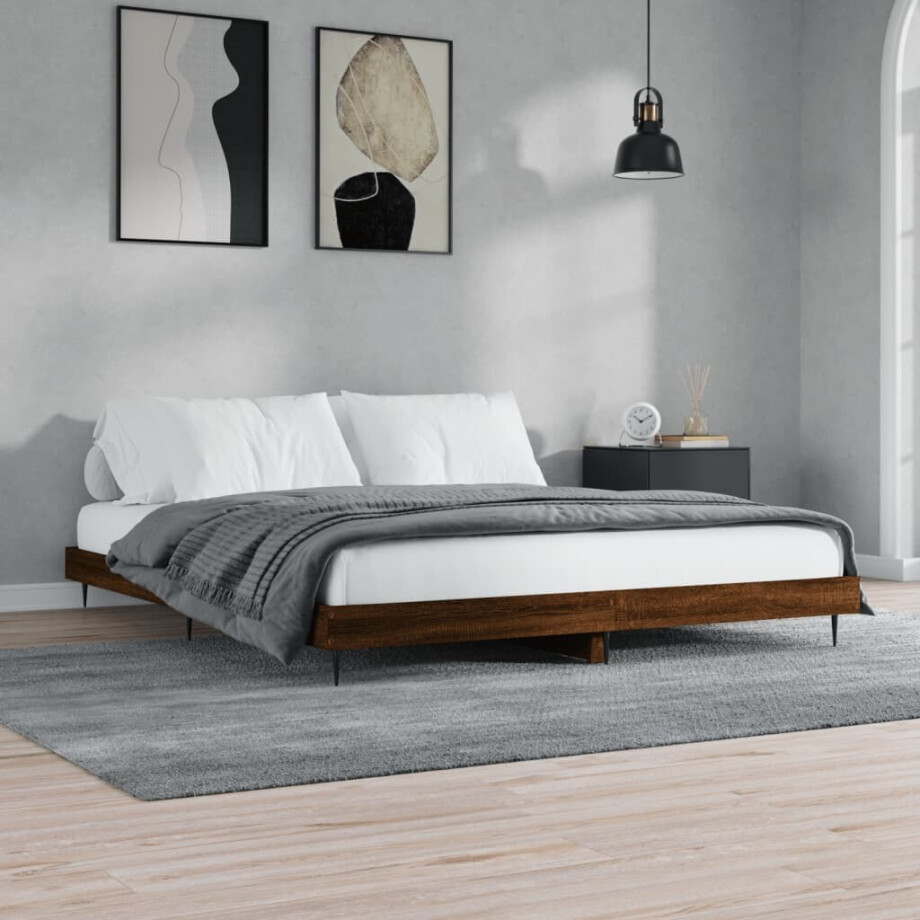 vidaXL Bedframe zonder matras 200x200 cm spaanplaat bruin eikenkleurig afbeelding 1