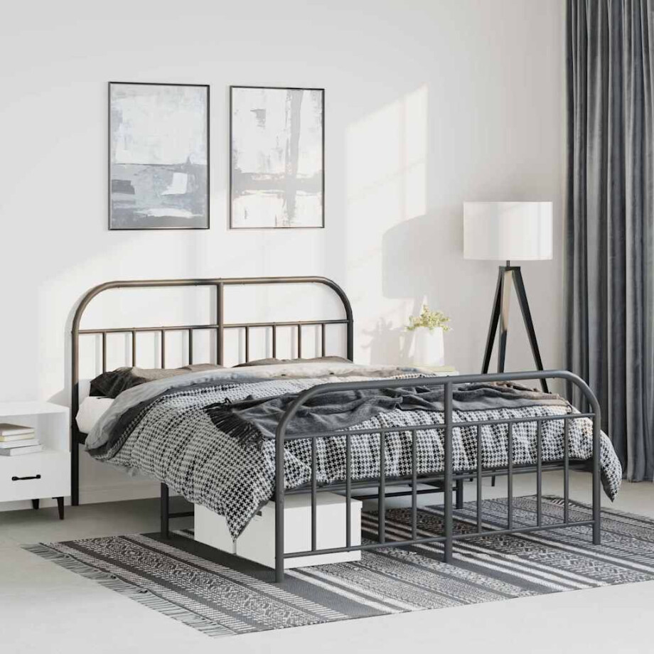 vidaXL Bedframe met hoofd- en voeteneinde metaal zwart 135x190 cm vidaXL Bedframe met hoofd- en voeteneinde metaal zwart 135x190 cm afbeelding 1