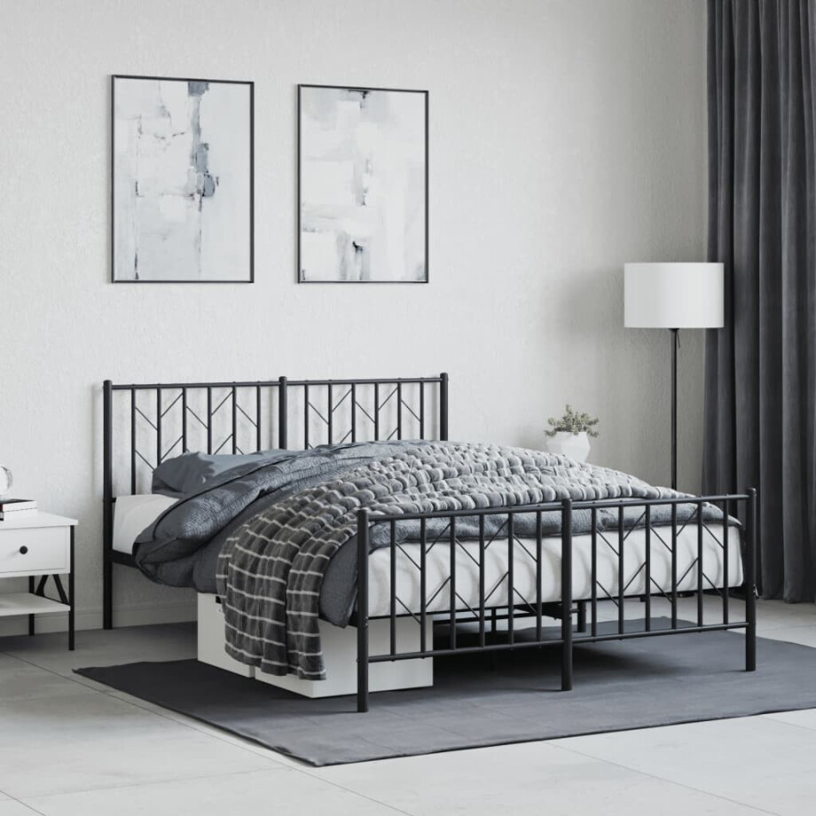 vidaXL Bedframe met hoofd- en voeteneinde metaal zwart 135x190 cm afbeelding 1