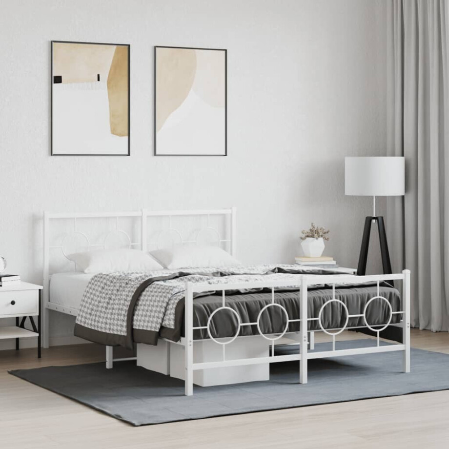 vidaXL Bedframe met hoofd- en voeteneinde metaal wit 135x190 cm vidaXL Bedframe met hoofd- en voeteneinde metaal wit 135x190 cm afbeelding 1