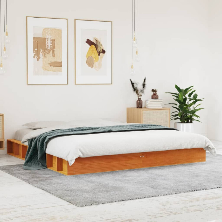 vidaXL Bedframe zonder matras massief grenenhout wasbruin 200x200 cm vidaXL Bedframe zonder matras massief grenenhout wasbruin 200x200 cm afbeelding 1