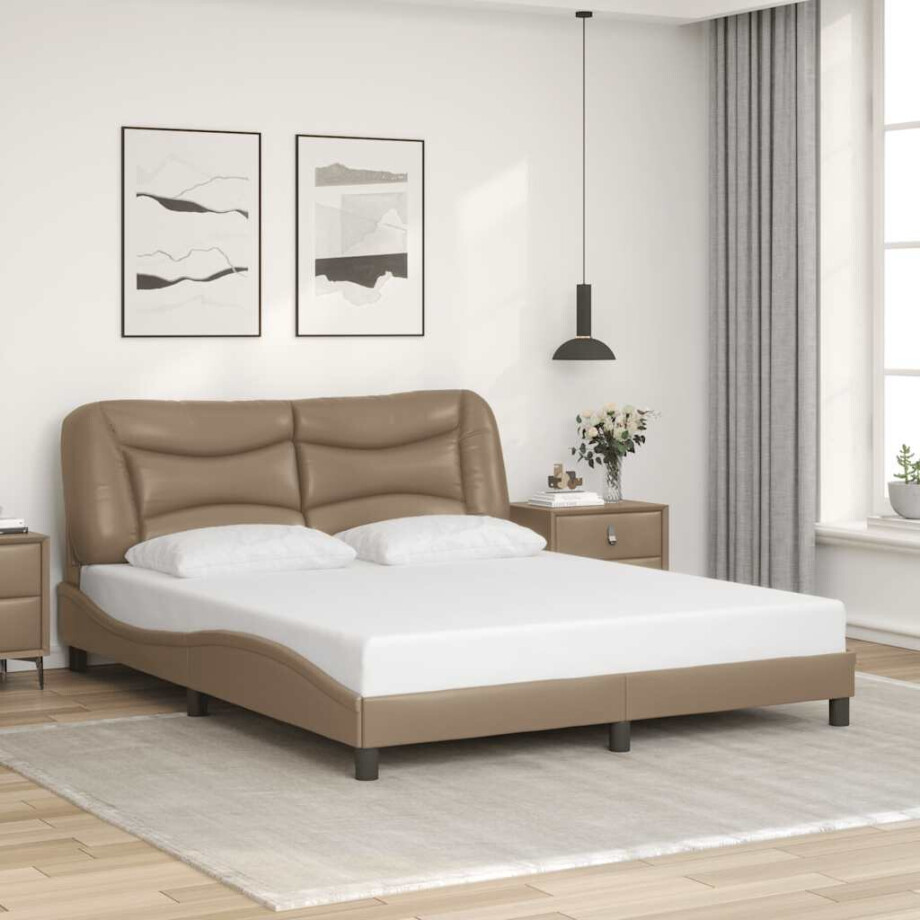 vidaXL Bedframe zonder matras "Hvar" kunstleer cappuccinokleurig 160x200 cm vidaXL Bedframe zonder matras "Hvar" kunstleer cappuccinokleurig 160x200 cm afbeelding 1