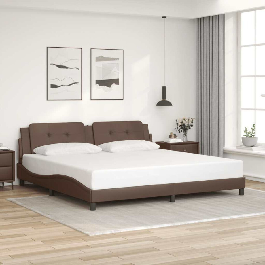vidaXL Bedframe zonder matras "Zadar" kunstleer bruin 200x200 cm vidaXL Bedframe zonder matras "Zadar" kunstleer bruin 200x200 cm afbeelding 1