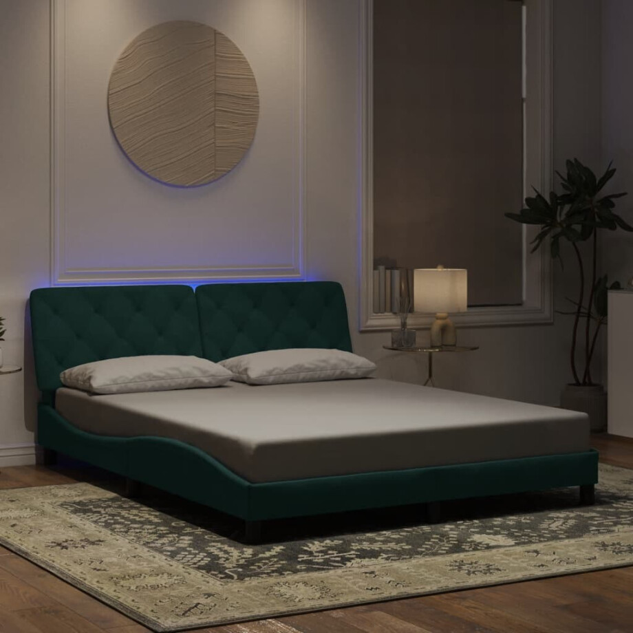 vidaXL Bedframe met LED zonder matras fluweel donkergroen 160x200 cm vidaXL Bedframe met LED zonder matras fluweel donkergroen 160x200 cm afbeelding 1