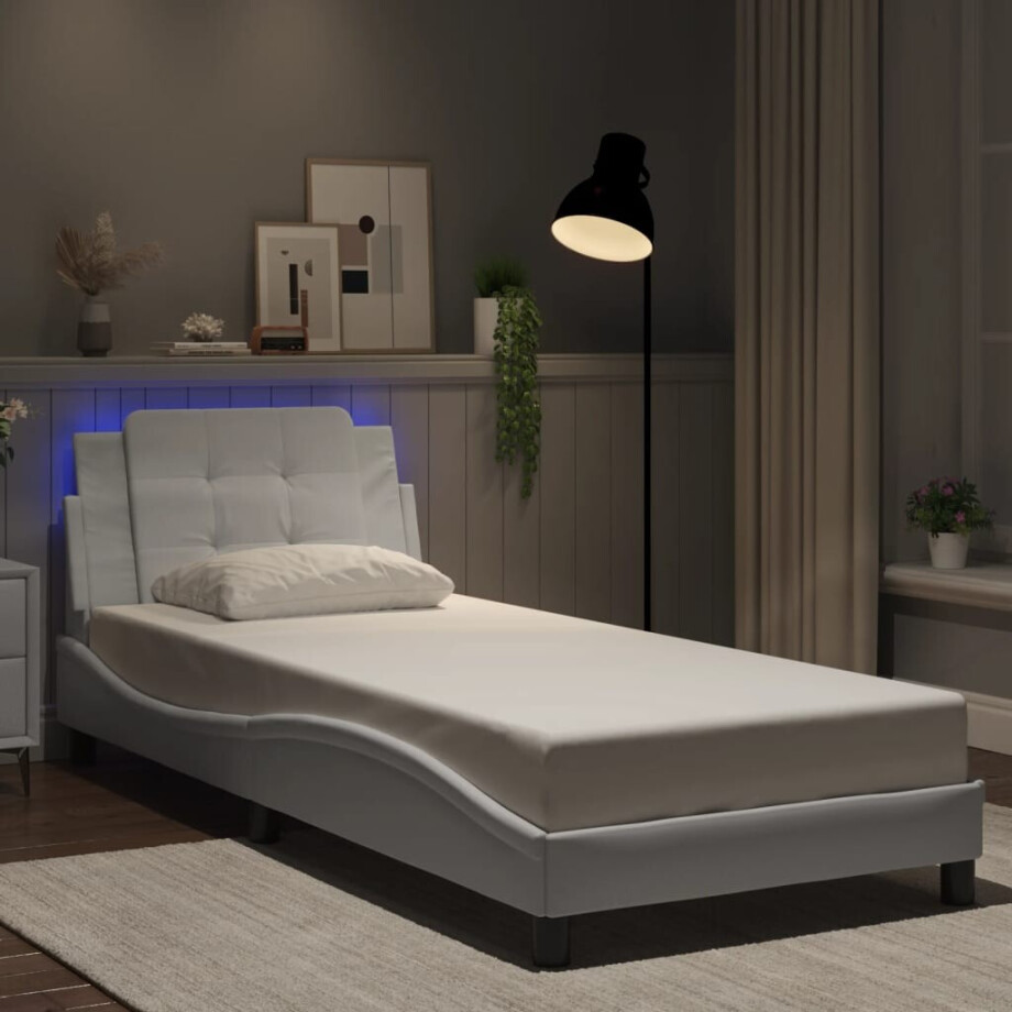 vidaXL Bedframe met LED zonder matras "Zadar" kunstleer wit 80x200 cm vidaXL Bedframe met LED zonder matras "Zadar" kunstleer wit 80x200 cm afbeelding 1