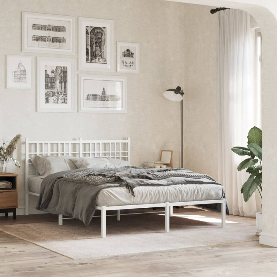 vidaXL Bedframe met hoofdbord metaal wit 140x190 cm afbeelding 1