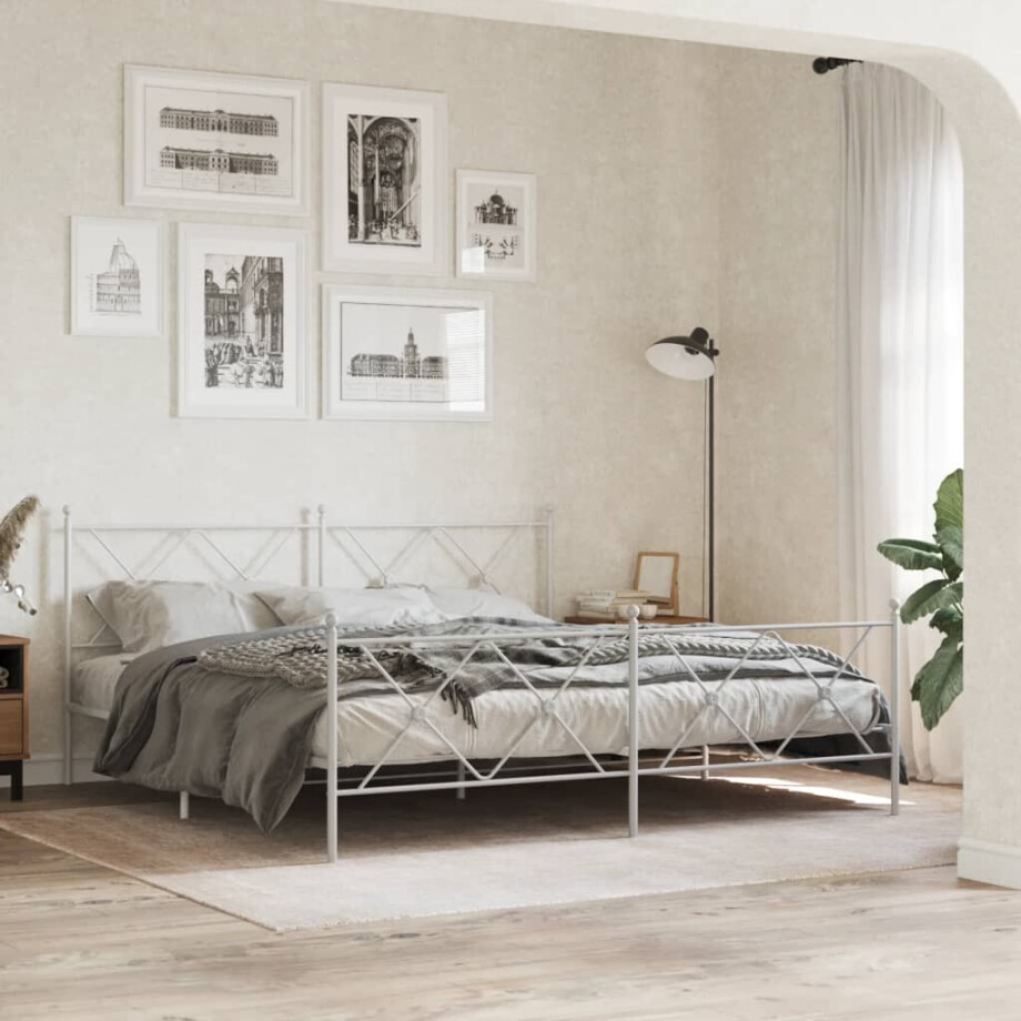 vidaXL Bedframe met hoofd- en voeteneinde metaal wit 183x213 cm afbeelding 1