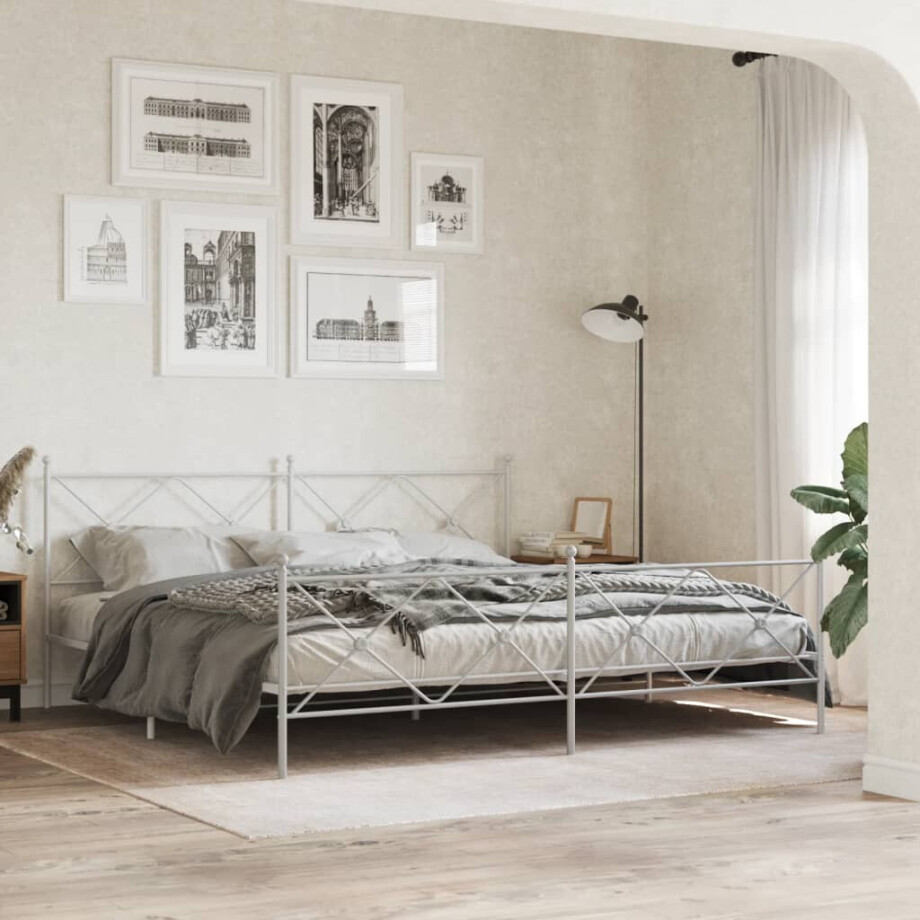 vidaXL Bedframe met hoofd- en voeteneinde metaal wit 200x200 cm afbeelding 1