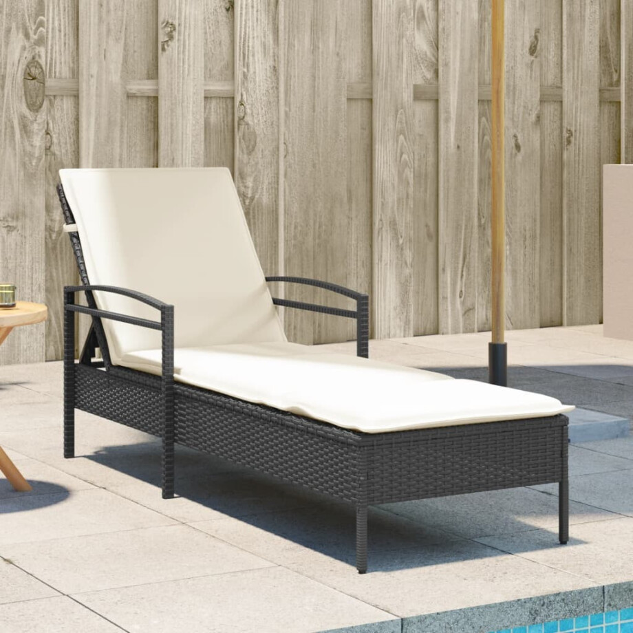 vidaXL Ligbed met kussen 63x200x81 cm poly rattan zwart vidaXL Ligbed met kussen 63x200x81 cm poly rattan zwart afbeelding 1