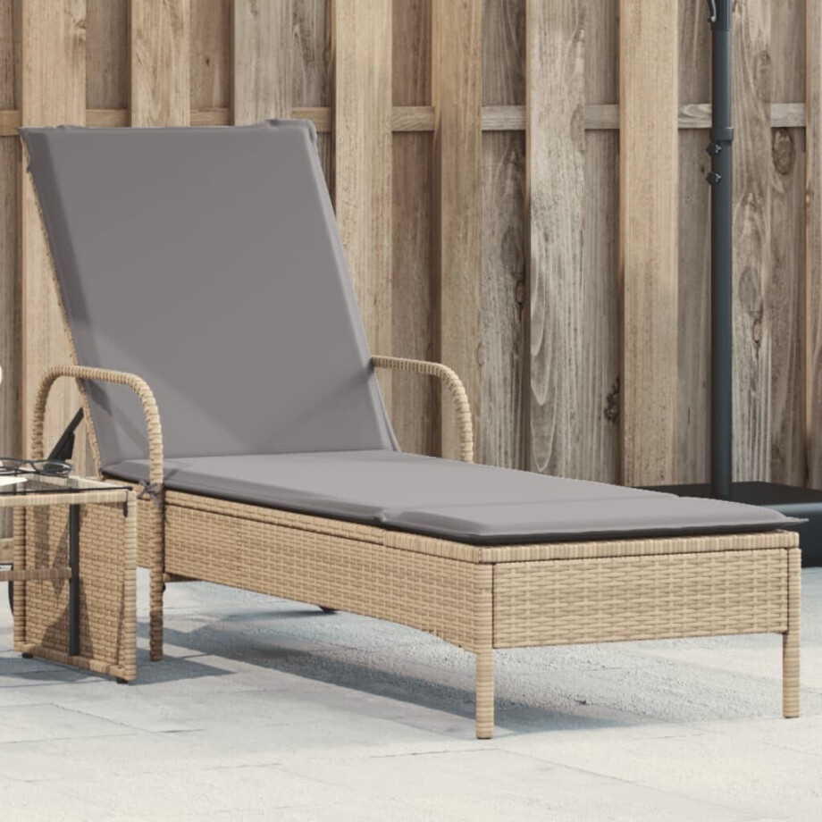 vidaXL Ligbed met wielen en kussen poly rattan beige afbeelding 1