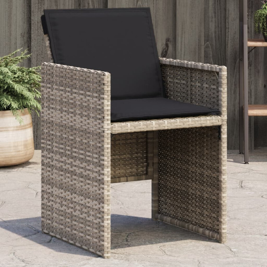 vidaXL Tuinstoelen 4 st met kussens poly rattan lichtgrijs vidaXL Tuinstoelen 4 st met kussens poly rattan lichtgrijs afbeelding 1