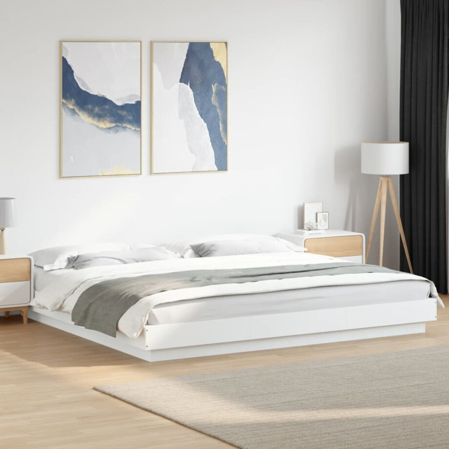 vidaXL Bedframe bewerkt hout wit 180x200 cm vidaXL Bedframe bewerkt hout wit 180x200 cm afbeelding 1