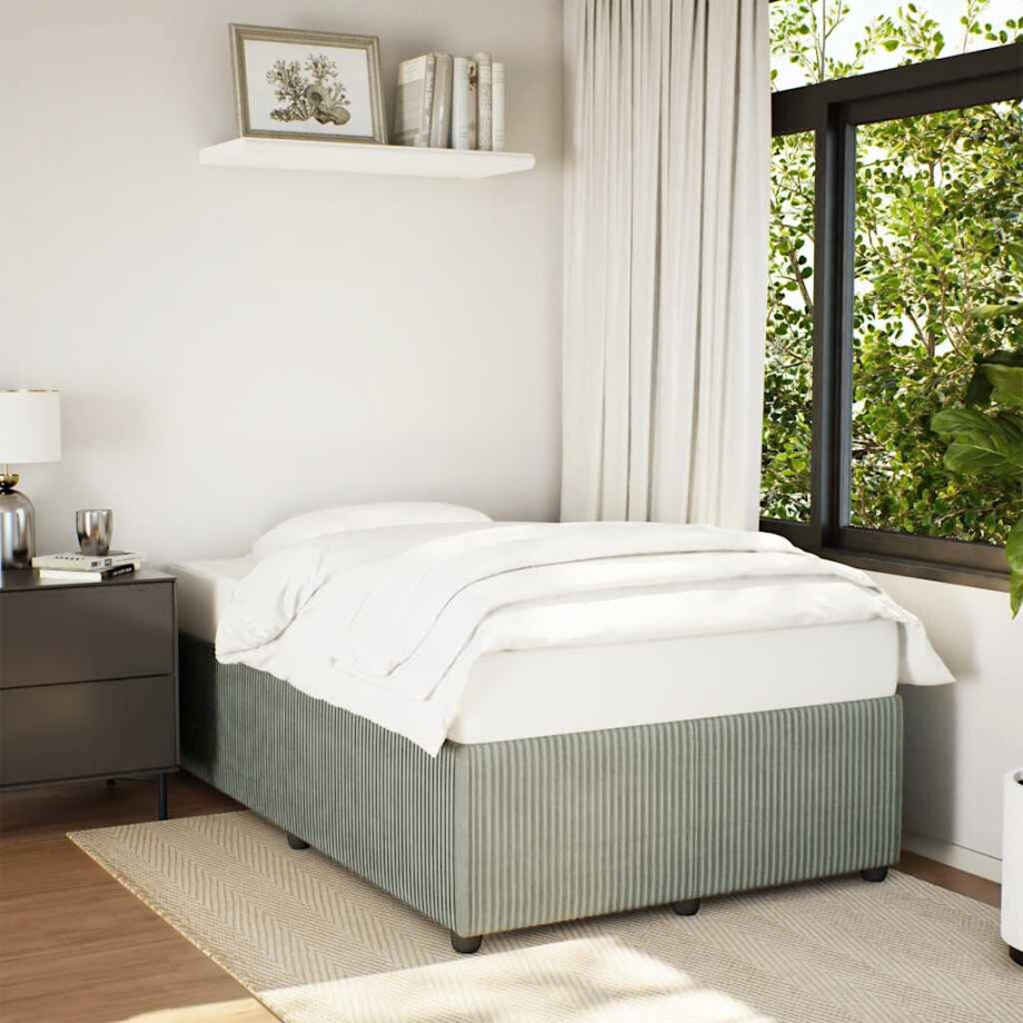 vidaXL Bedframe zonder matras 120x200 cm fluweel lichtgrijs vidaXL Bedframe zonder matras 120x200 cm fluweel lichtgrijs afbeelding 1
