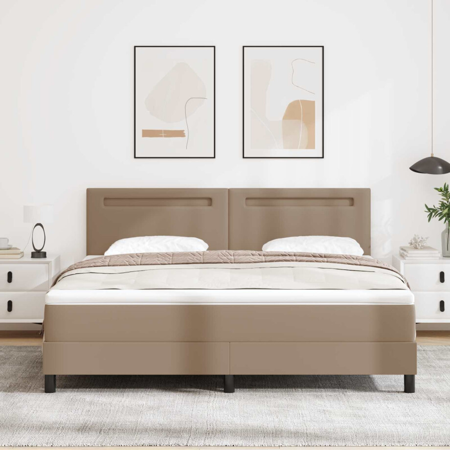 vidaXL Boxspringbed met matras Cappuccino 180 x 200 cm Kunstleer vidaXL Boxspringbed met matras Cappuccino 180 x 200 cm Kunstleer afbeelding 1
