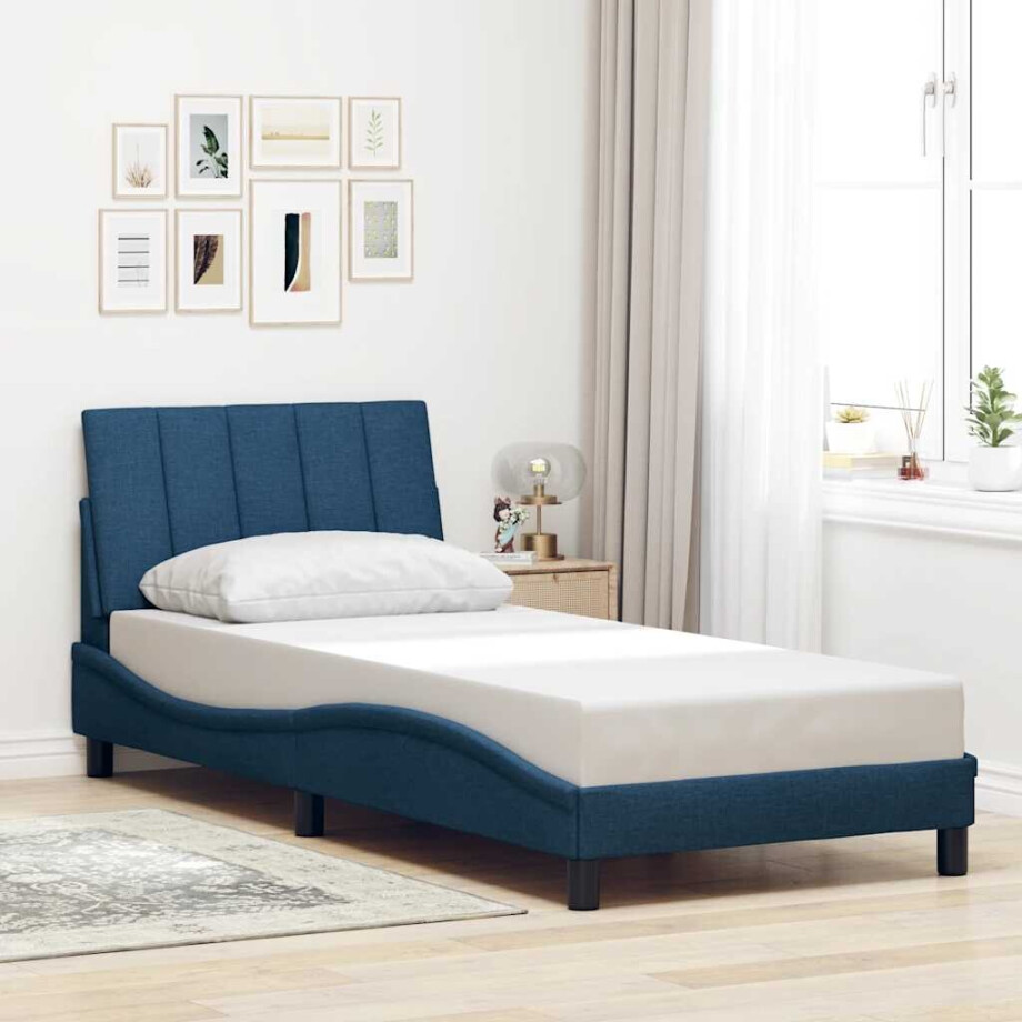 vidaXL Bedframe zonder matras "Hanko" 90x190 cm stof blauw vidaXL Bedframe zonder matras "Hanko" 90x190 cm stof blauw afbeelding 1