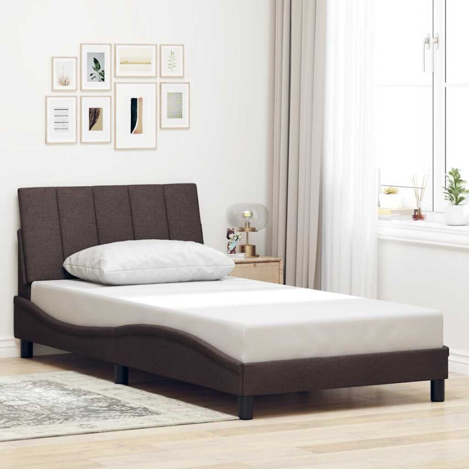 vidaXL Bedframe zonder matras "Hanko" 100x200 cm stof donkerbruin vidaXL Bedframe zonder matras "Hanko" 100x200 cm stof donkerbruin afbeelding 1