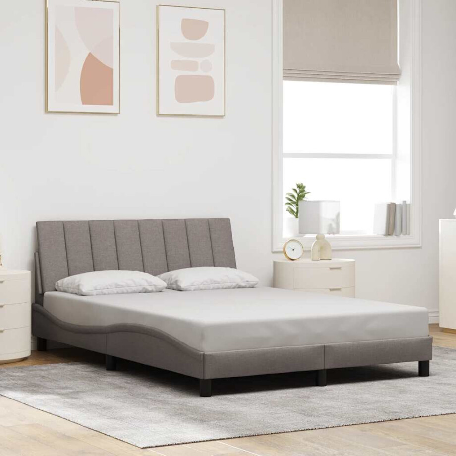 vidaXL Bedframe zonder matras "Hanko" stof taupe 140x200 cm vidaXL Bedframe zonder matras "Hanko" stof taupe 140x200 cm afbeelding 1