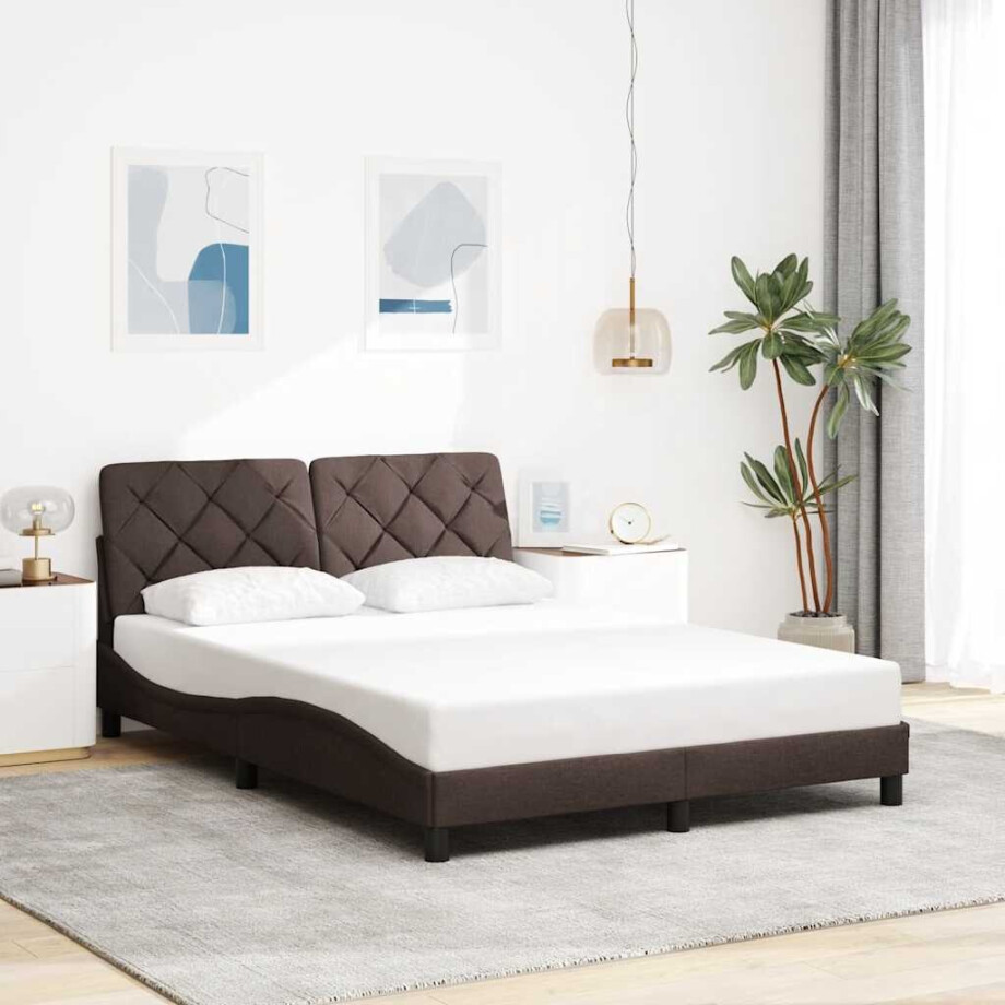 vidaXL Bedframe zonder matras stof donkerbruin 140x190 cm afbeelding 1