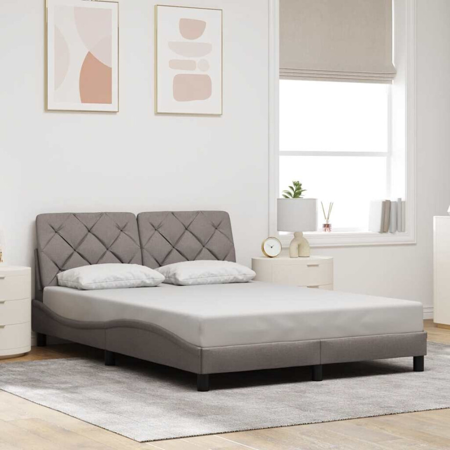 vidaXL Bedframe zonder matras stof taupe 140x190 cm vidaXL Bedframe zonder matras stof taupe 140x190 cm afbeelding 1