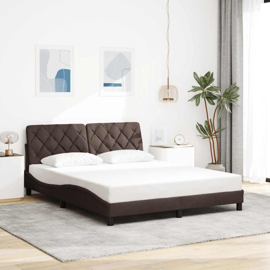 vidaXL Bedframe zonder matras stof donkerbruin 160x200 cm vidaXL Bedframe zonder matras stof donkerbruin 160x200 cm afbeelding 1